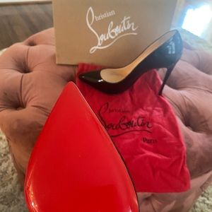 Brand New Christian Louboutin Black Kate 38.5 (Fits a size 8)